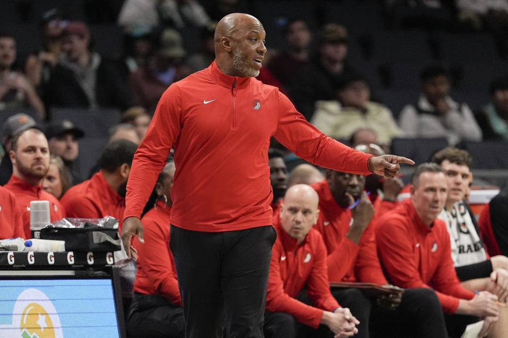 位挪威中场 位挪威中场